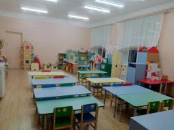 Групповая комната, для детей,  оснащена необходимым оборудованием, пособиями и атрибутами для организации различных видов деятельности детей в соответствии с основной образовательной программой МБДОУ детский сад "Ручеек" №3 р.п.Варнавино возрастными особенностями детей.