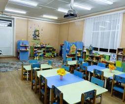 Групповая комната, для детей,  оснащена необходимым оборудованием, пособиями и атрибутами для организации различных видов деятельности детей в соответствии с основной образовательной программой МБДОУ детский сад "Ручеек" №3 р.п.Варнавино возрастными особенностями детей.